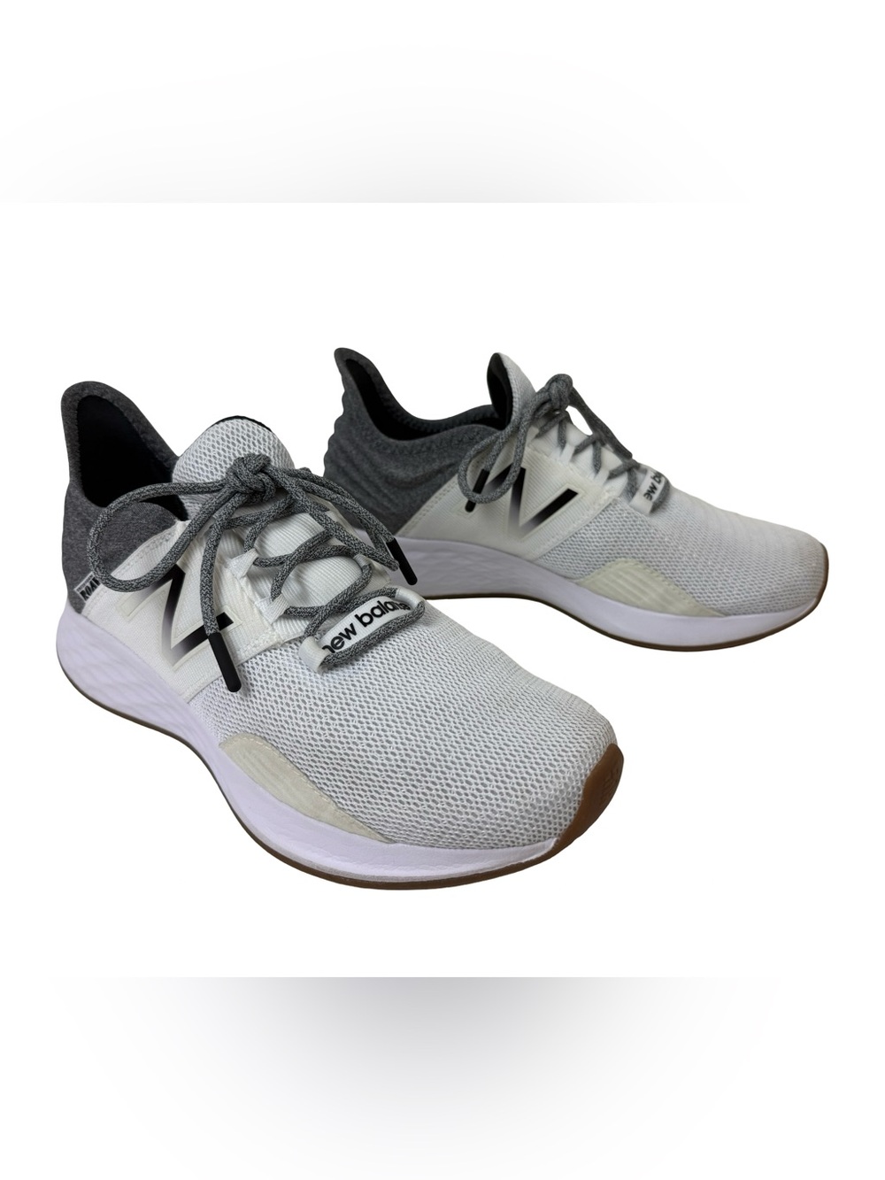 New Balance Fresh Foam Roav V1 Women's Mesh Sneakers White Gray Black 8.5